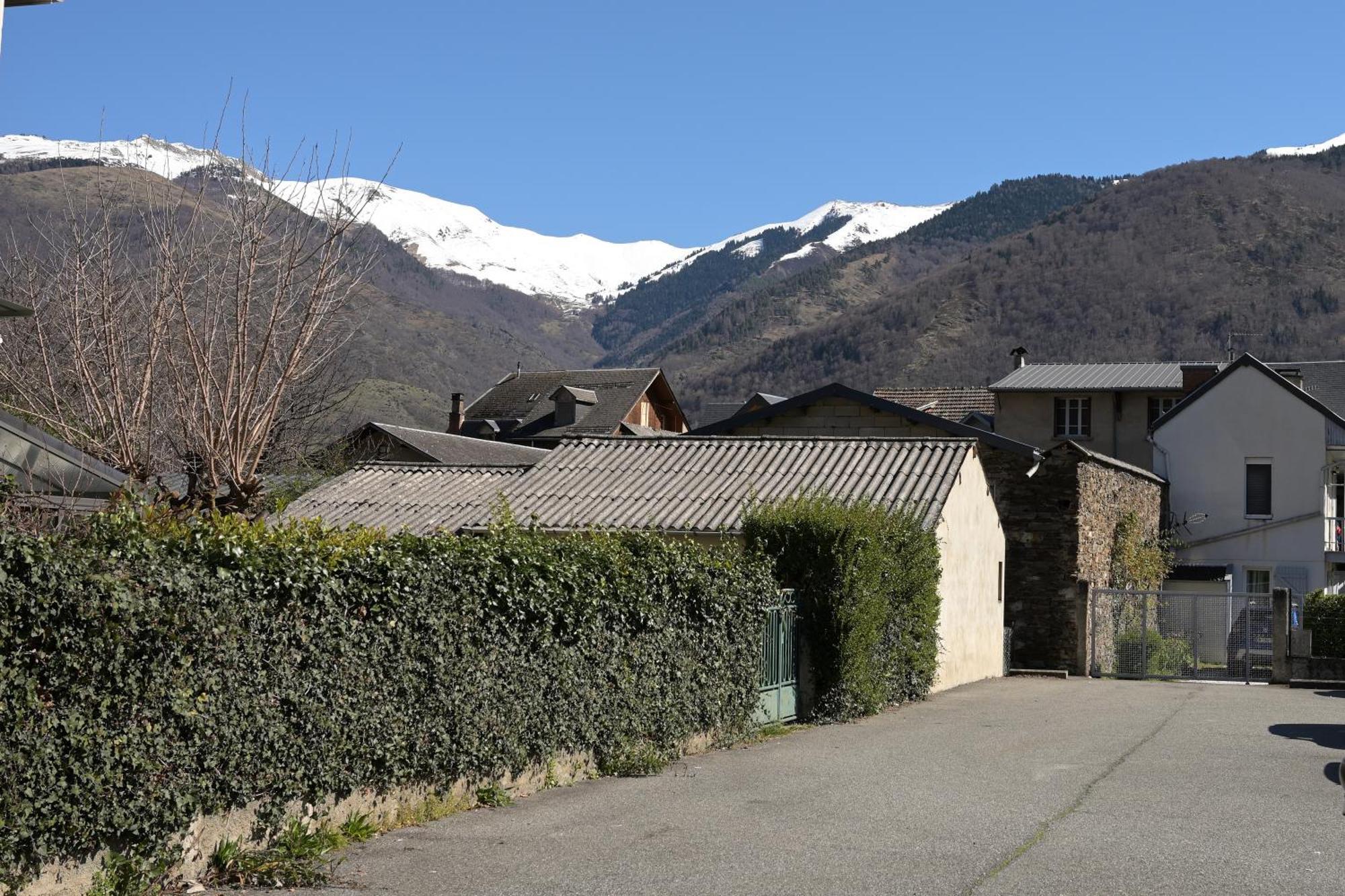 Les Rosiers Villa Bagnères-de-Luchon Kültér fotó